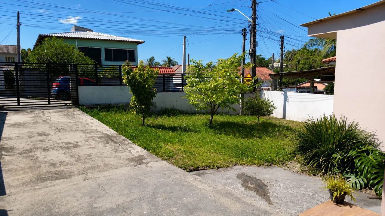 Terreno com 2 Casas no Bairro Jardim Janaína - Biguaçu - Foto 3