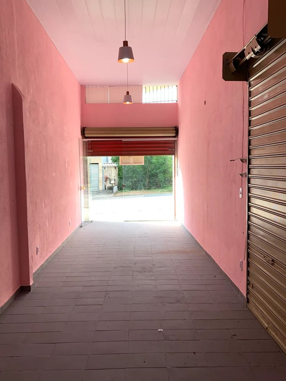 Imóvel comercial (loja) com estacionamento fácil - Foto 4