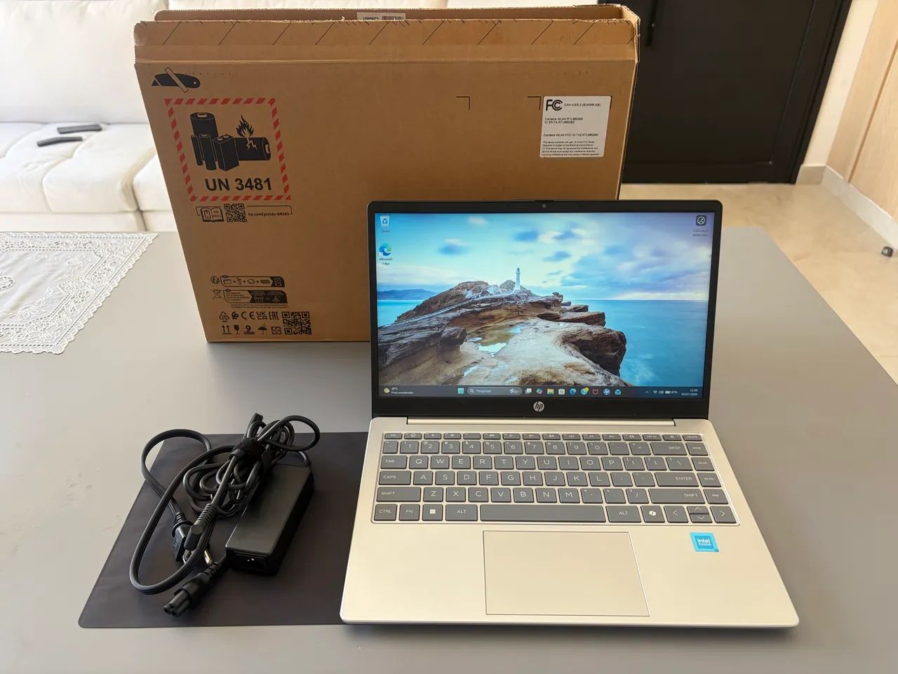 Notebook HP Laptop 14-ep2035cl - Foto 2