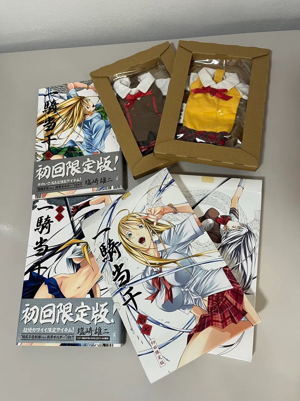 Ikkitousen edições Exclusivas com Brinde !