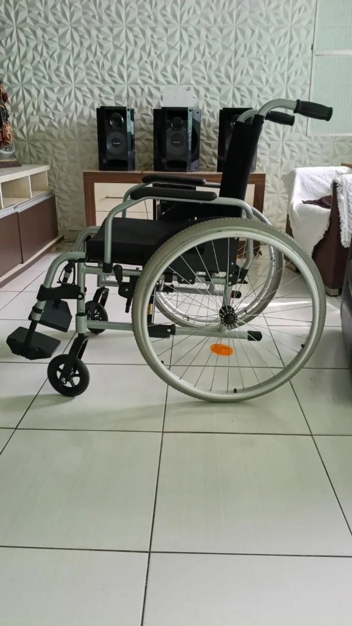Cadeira de rodas  - Foto 2