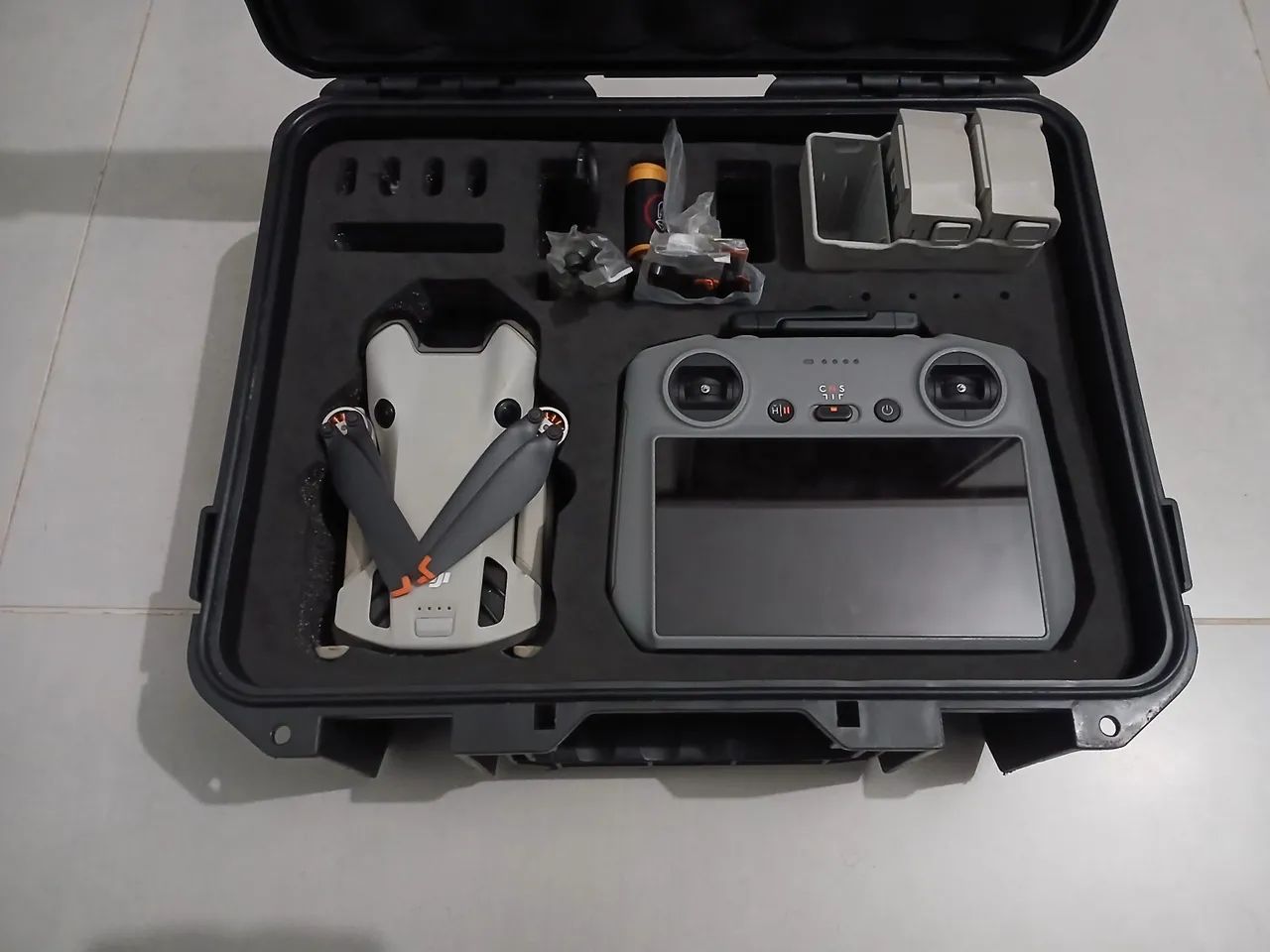 Drone DJI MINI 4 PRO FLY MORE RC 2