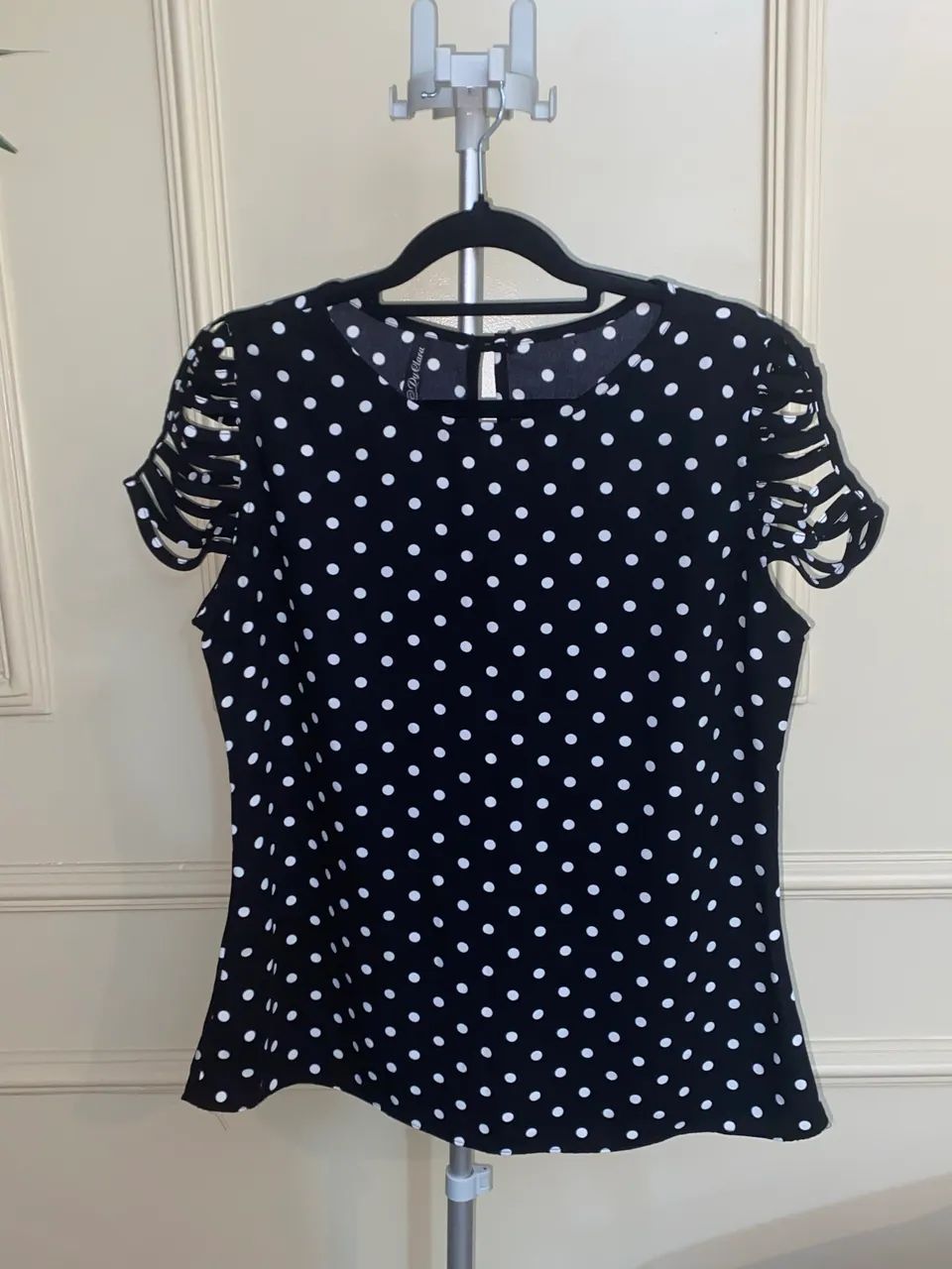 Blusa Dy clara poá preta M - Foto 2