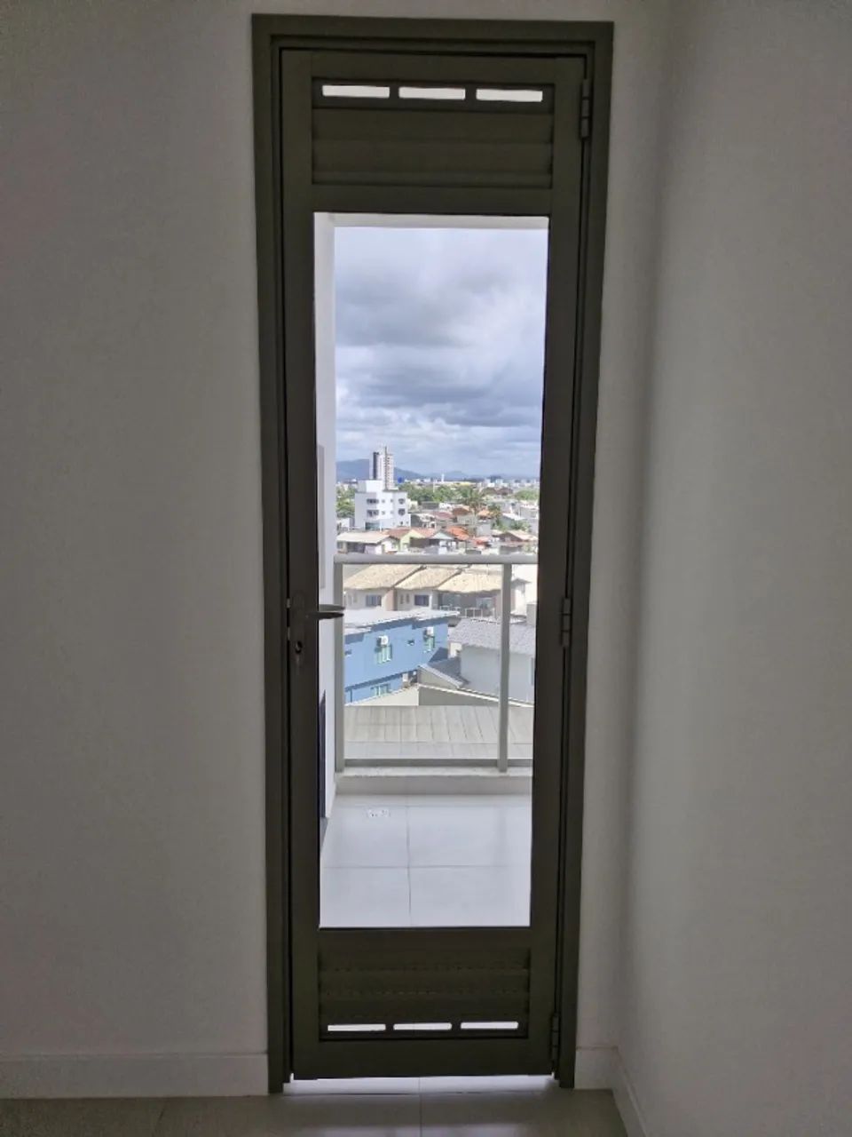Porta anti ruído para sacada - Foto 2