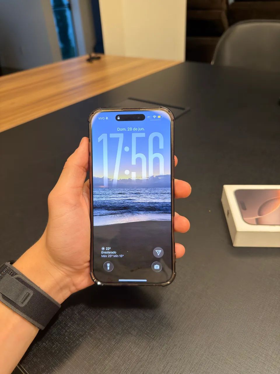 iPhone 16 pro max- Excelente estado Bateria 100% - Foto 3