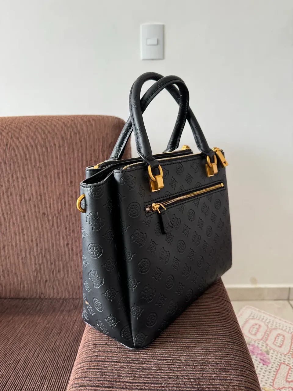 Bolsa Guess - ótimo estado  - Foto 2