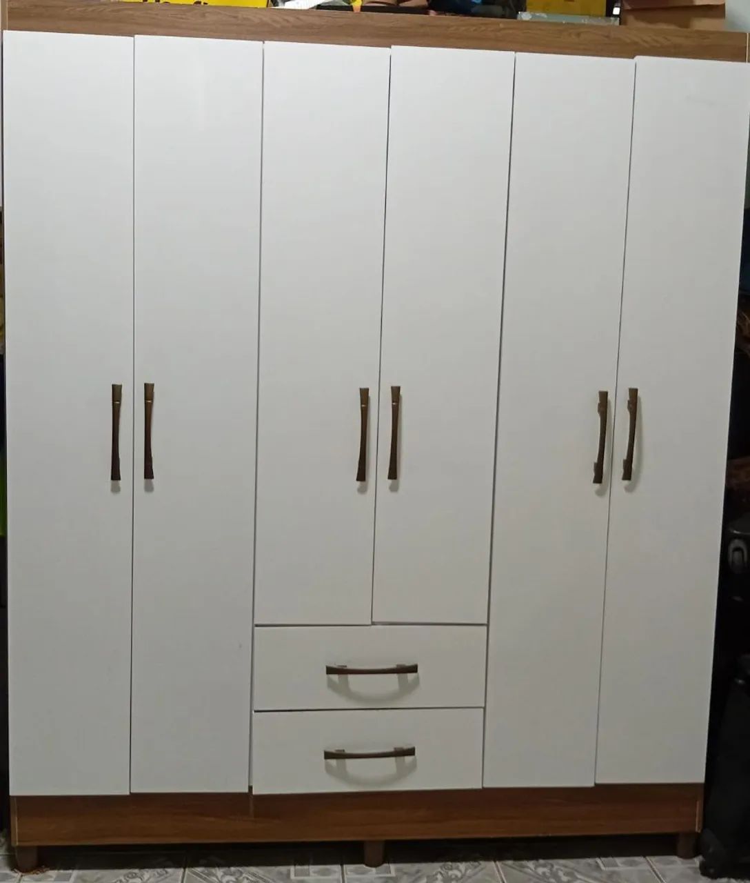 Vendo um guarda roupa 