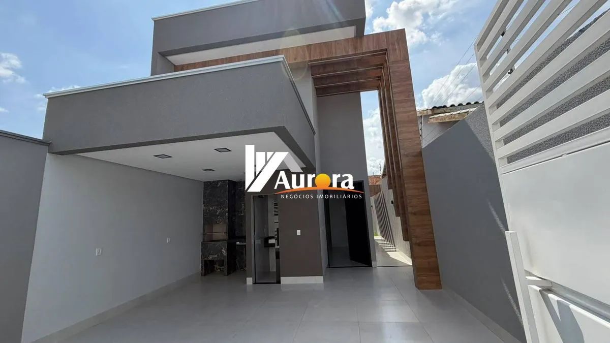 CASA A VENDA- AVENIDA JOÃO VICENTE