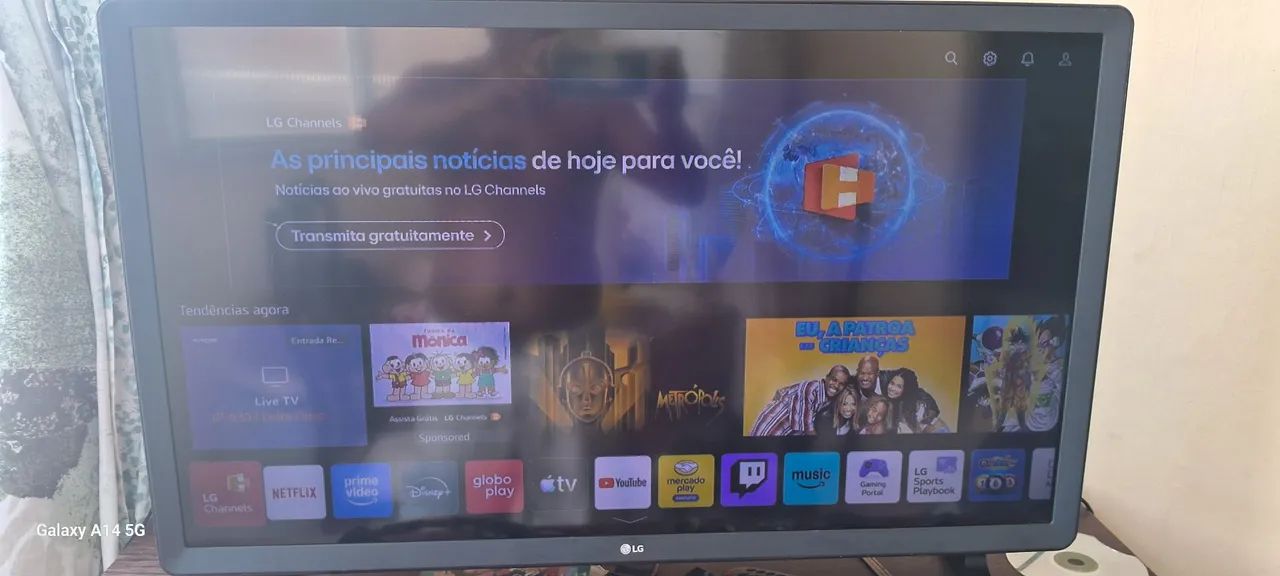 Smart TV LG 32 polegadas semi nova  - Foto 2
