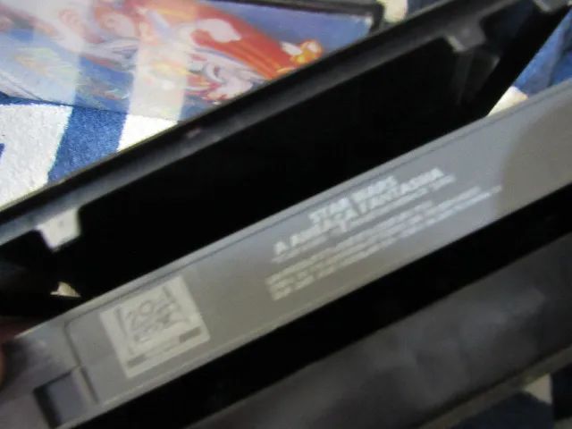 Fita  VHS Star Wars 1 e  Space Jam - Foto 4