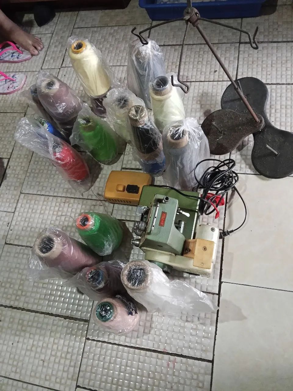 Vendo máquina overloque  - Foto 3