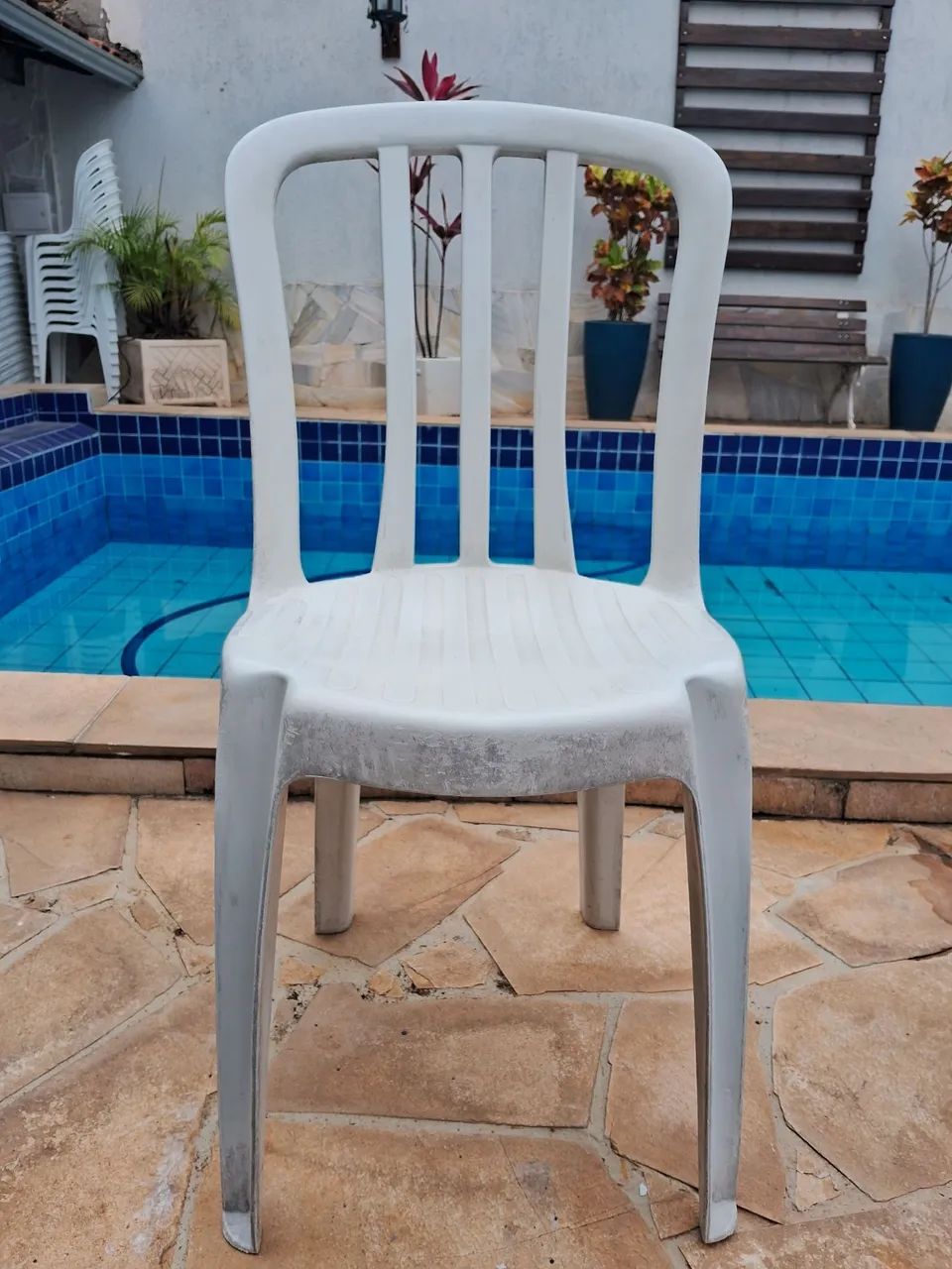 Cadeira de plástico 