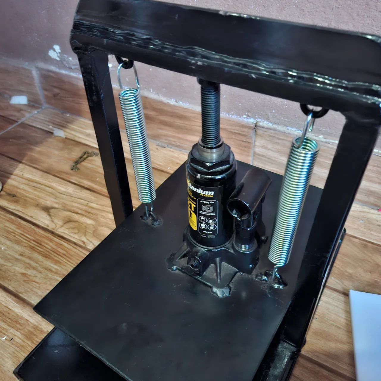 Prensa Hidráulica Bancada 2 Ton Corte Vinco - Foto 3