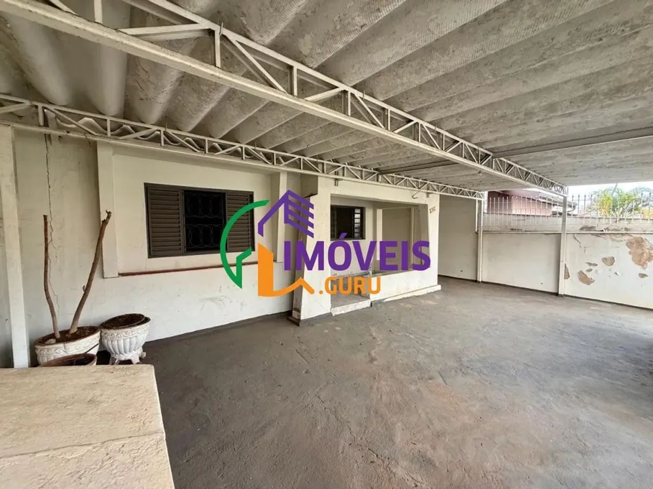 CASA ASSOBRADADA - VILA NOVA VALINHOS - SP