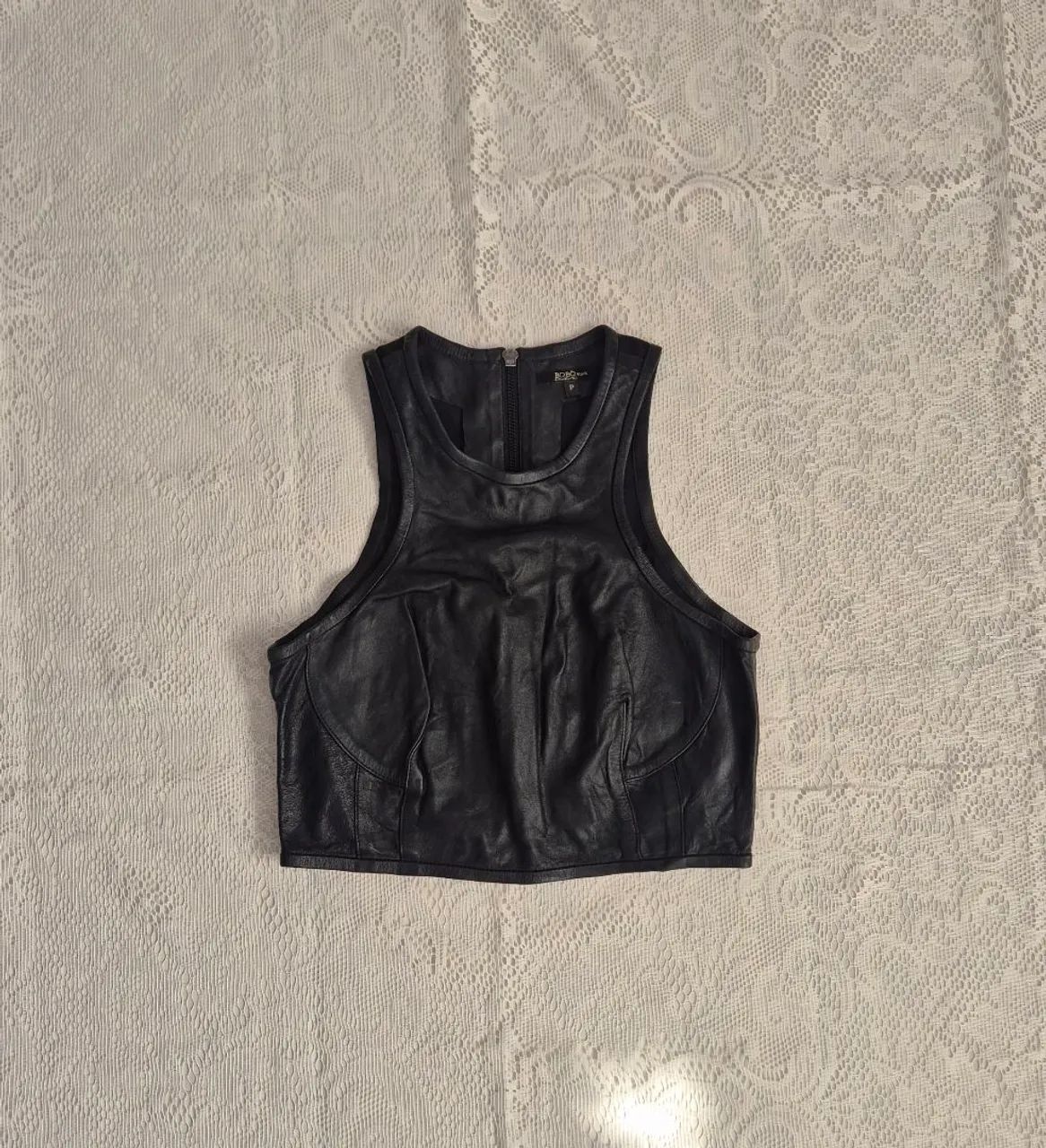 Cropped bobô