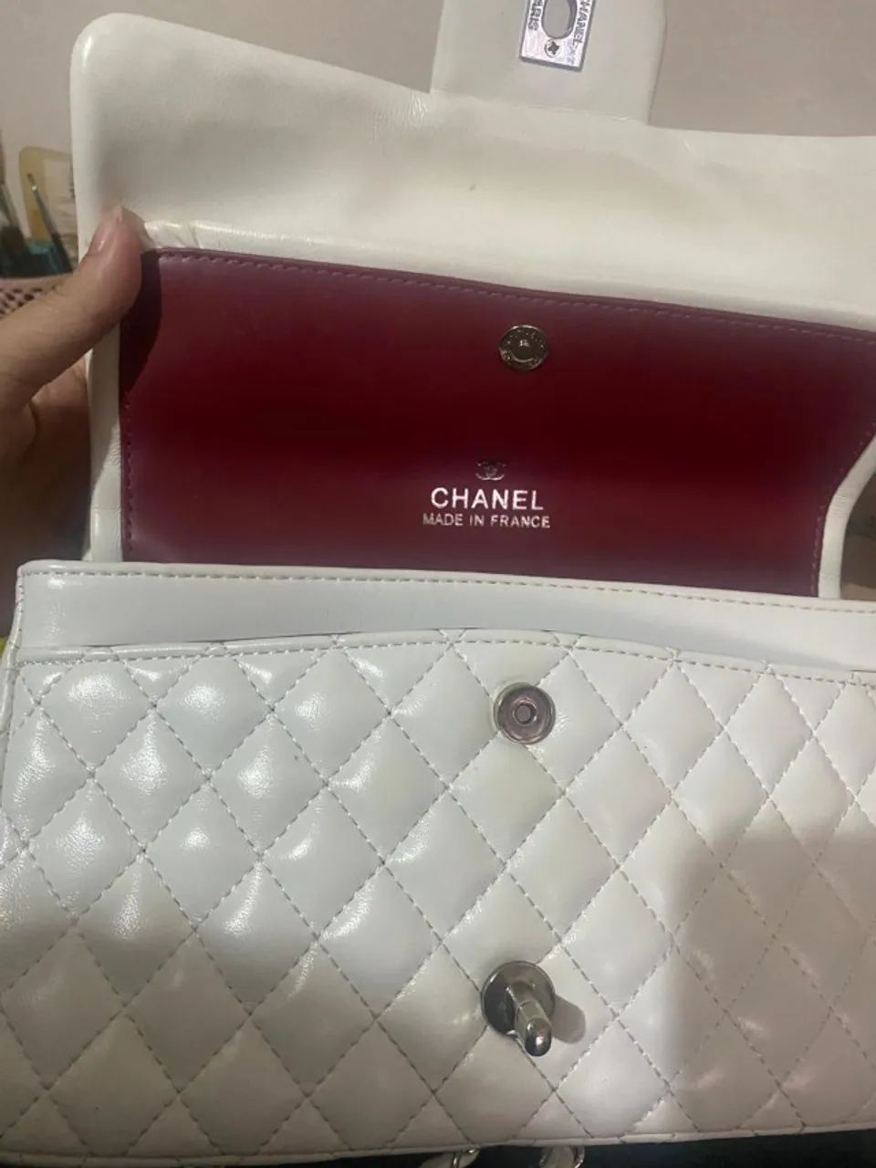 ? Bolsa estilo Chanel branca - modelo clássico ? - Foto 2