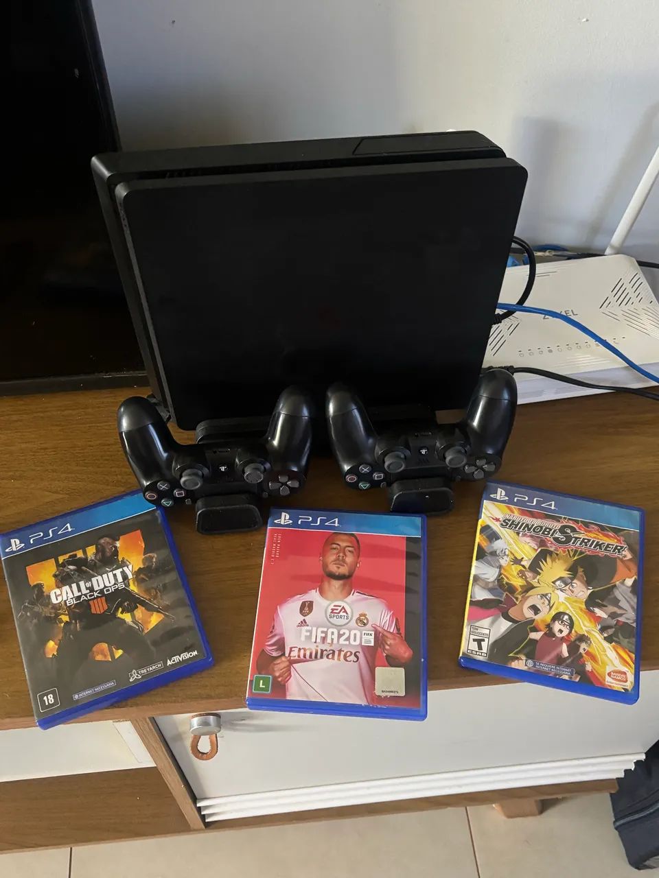 PS4 SLIM 1TB