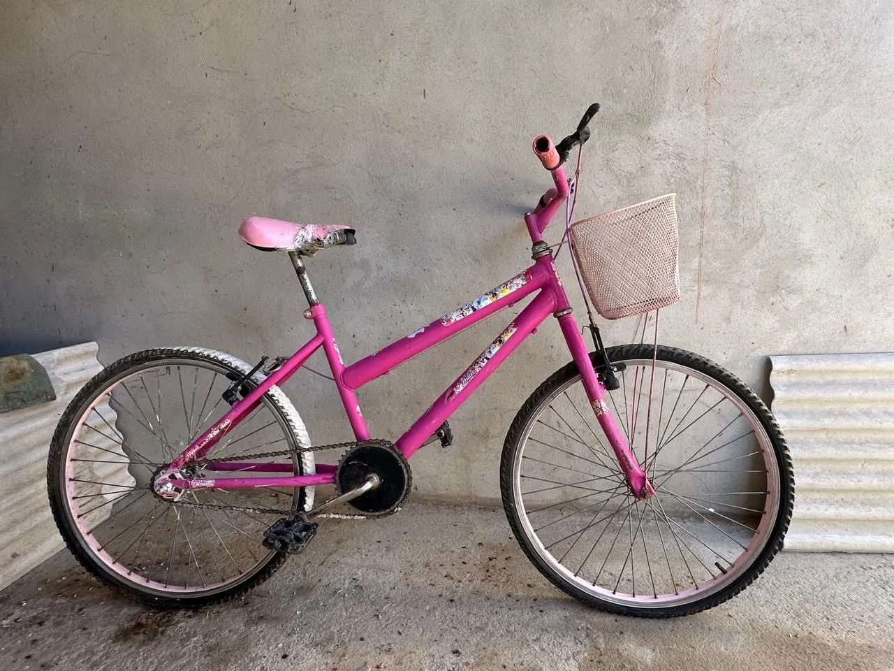 Bicicleta à venda - funcionando - ótimo preço 