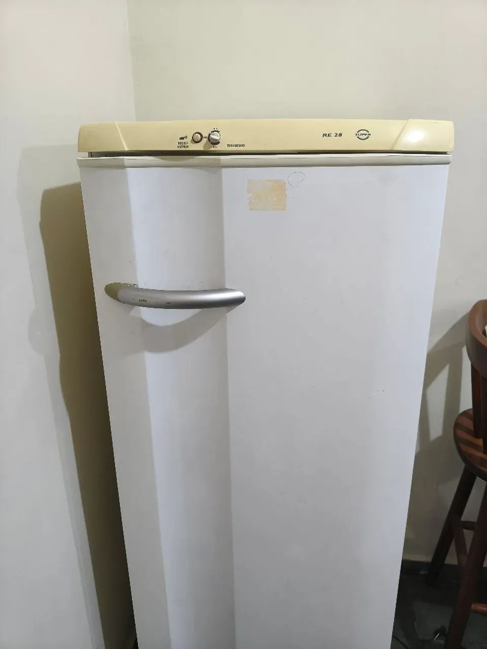 Geladeira Electrolux RE28 - Funcionando normalmente - Foto 2
