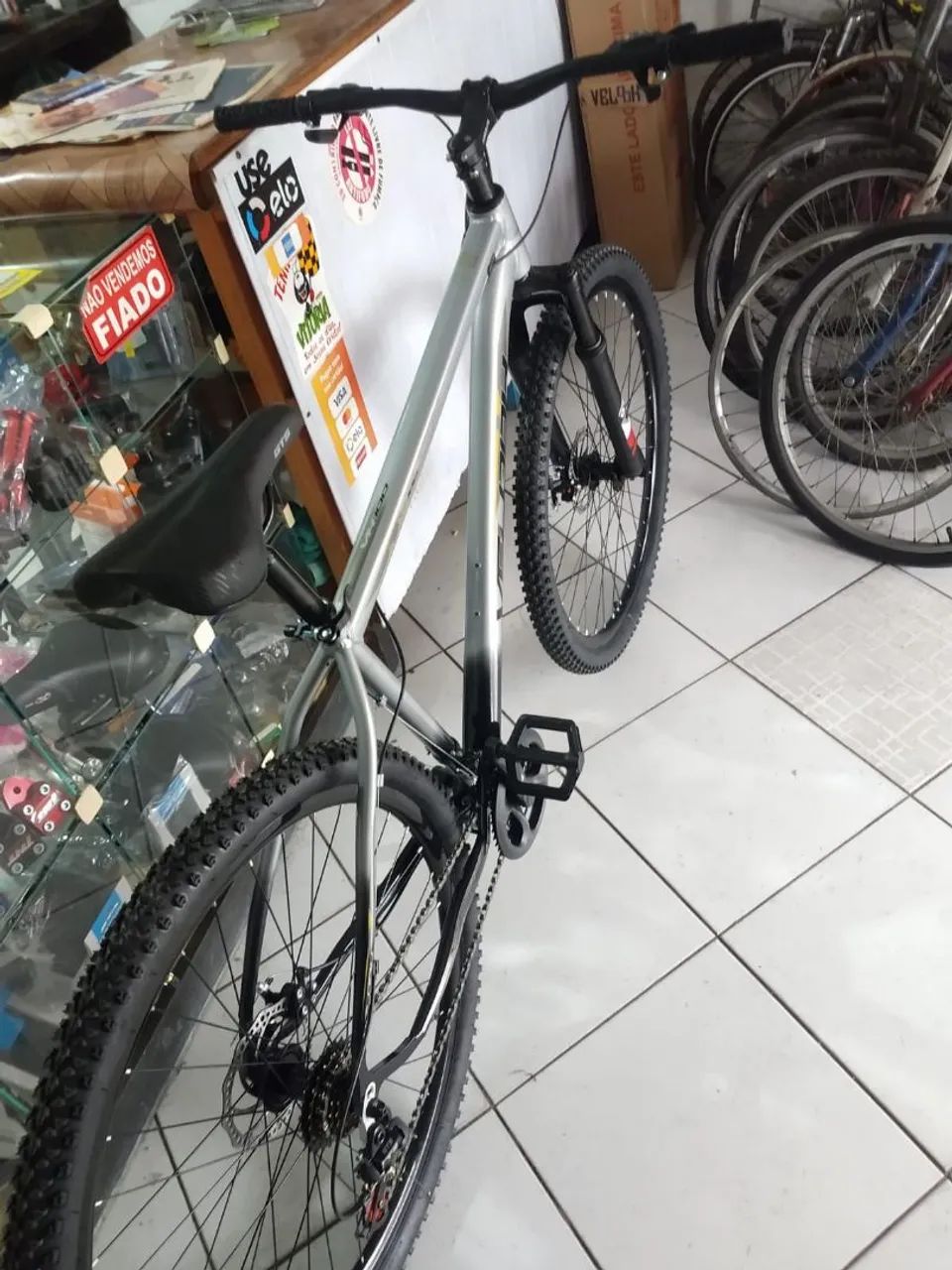 Bicicleta aro 29 quadro de alumínio NOVA  - Foto 2