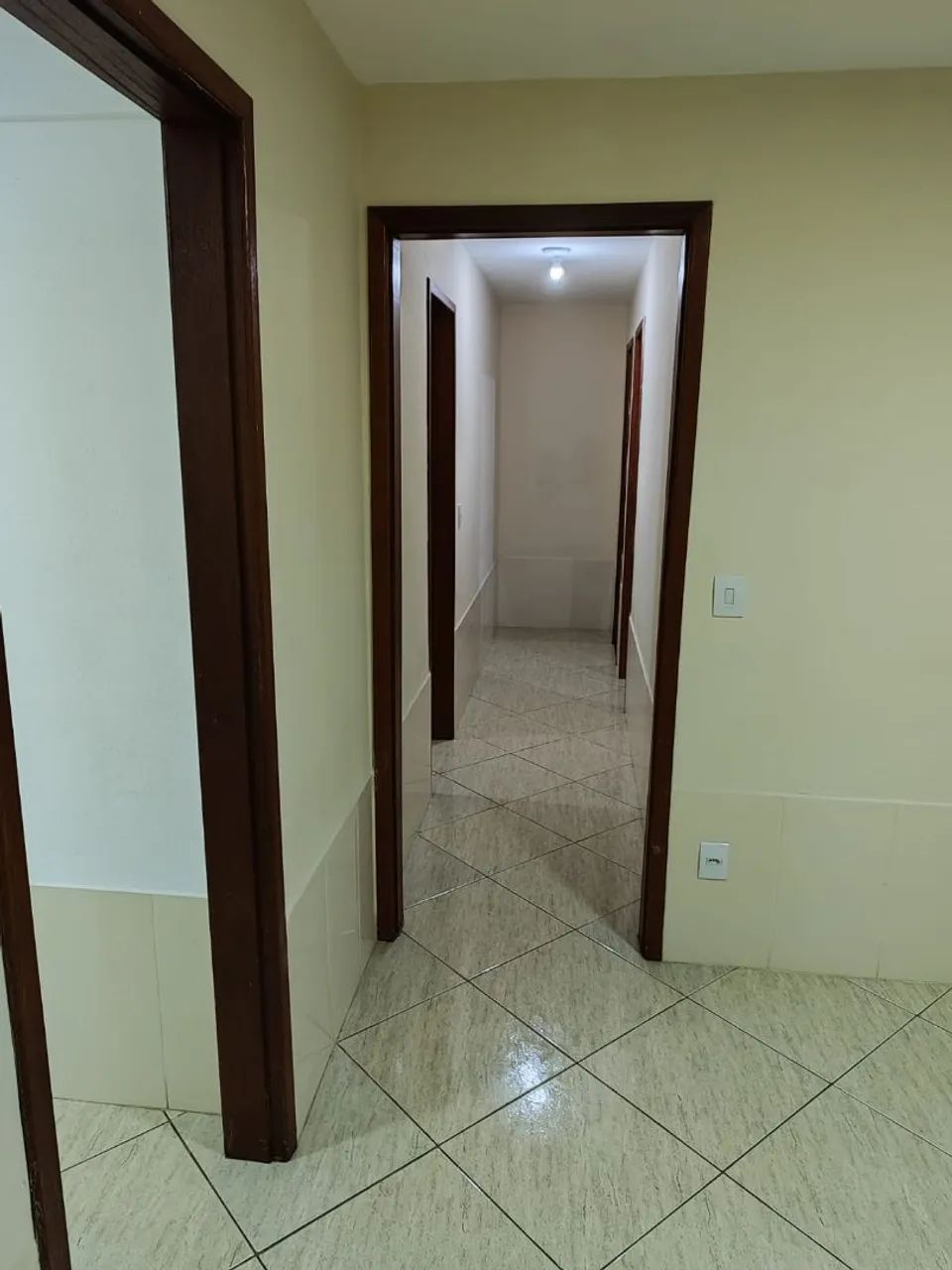 Apartamento 2 quartos espaçoso, com garagem coberta  - Foto 4