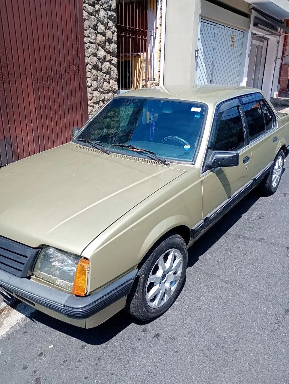 Chevrolet Monza Monza Classic SE 2.0 /MPFI e EFI 2p e 4p 1986