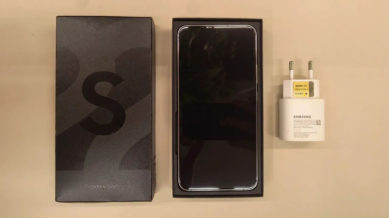 Samsung S22+ Plus