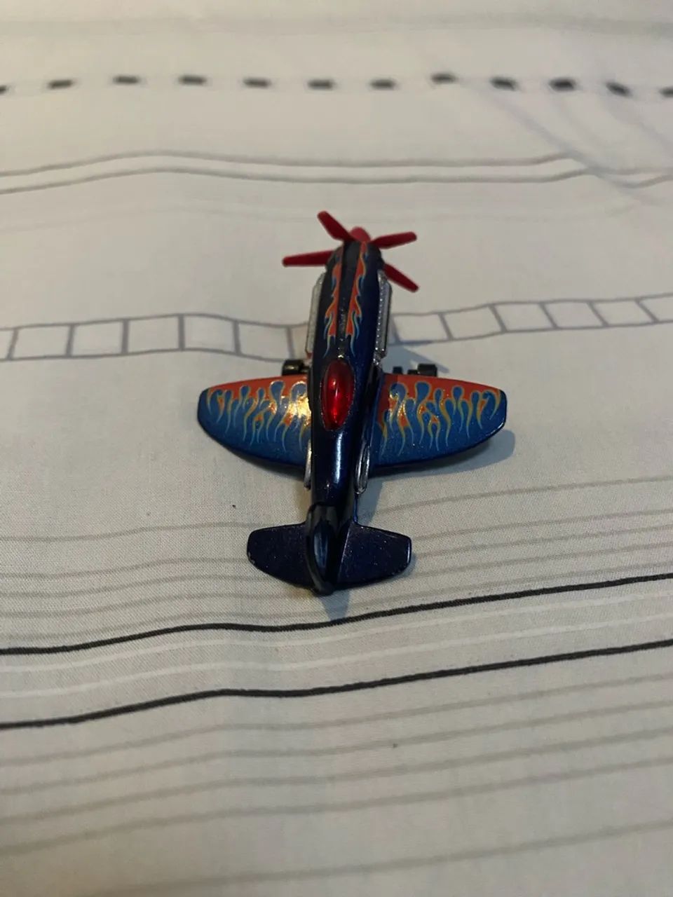 Avião hotwheels  - Foto 2