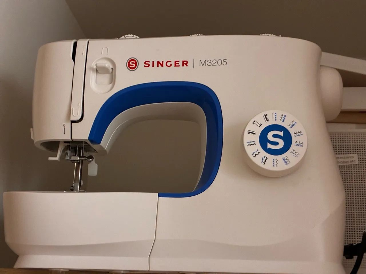 Maquina de Costura Singer M3205