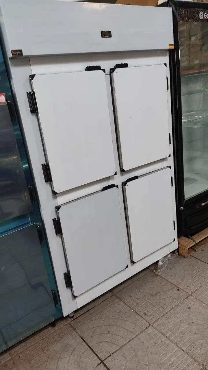 Geladeira comercial 4 portas de inox 