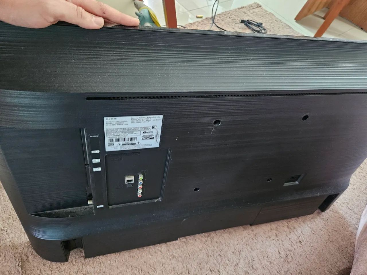 Vendo TV Smart 43 Polegadas - Tela fica escura. - Foto 4