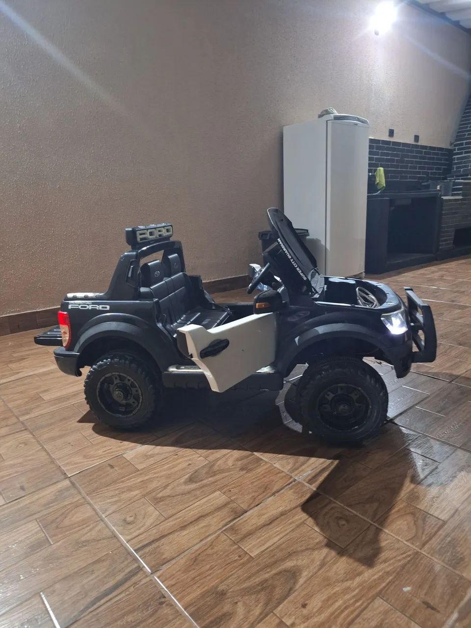 Carro elétrico de brinquedo - Foto 5