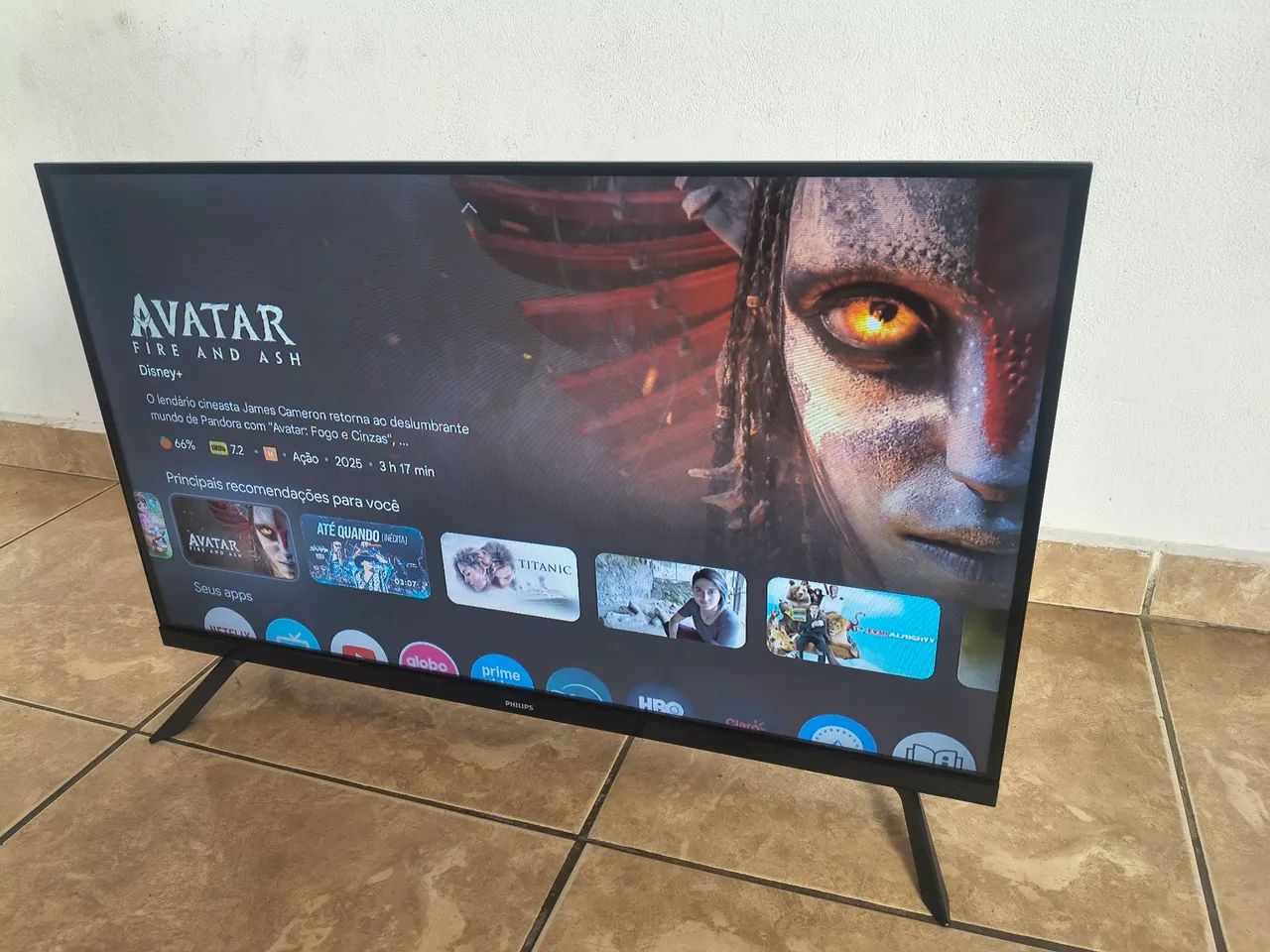 Vendo essa tv 32 polegadas smart 4K  - Foto 5
