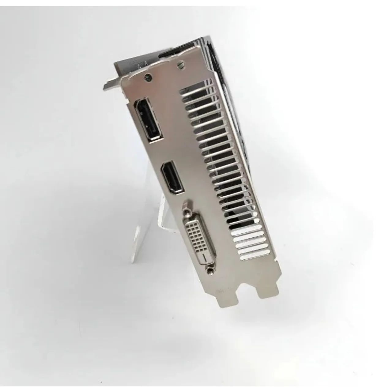 PLACA DE VÍDEO AMD RADEON RX 550 4GB - Foto 3