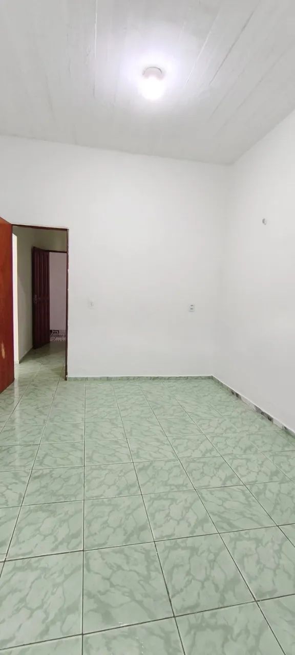 Kitnet com 1 querto na Cidade Nova 