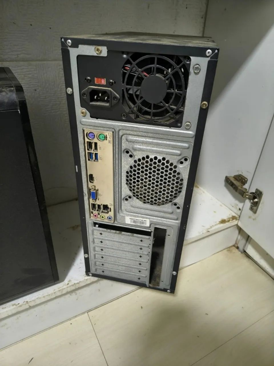 2 Gabinetes de PC para Retirada de Peças - Foto 4
