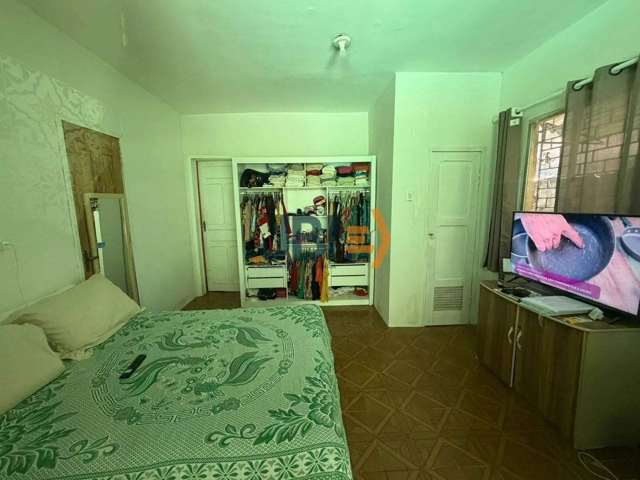 Vende-se casa ampla com 5 quartos mais 2 vagas - Monte Castelo - Foto 5