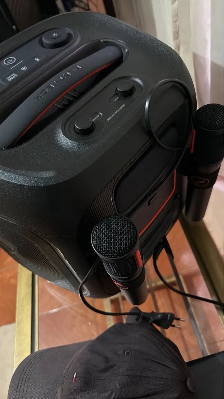 Partybox Encore 2, c/ 2 microfones 