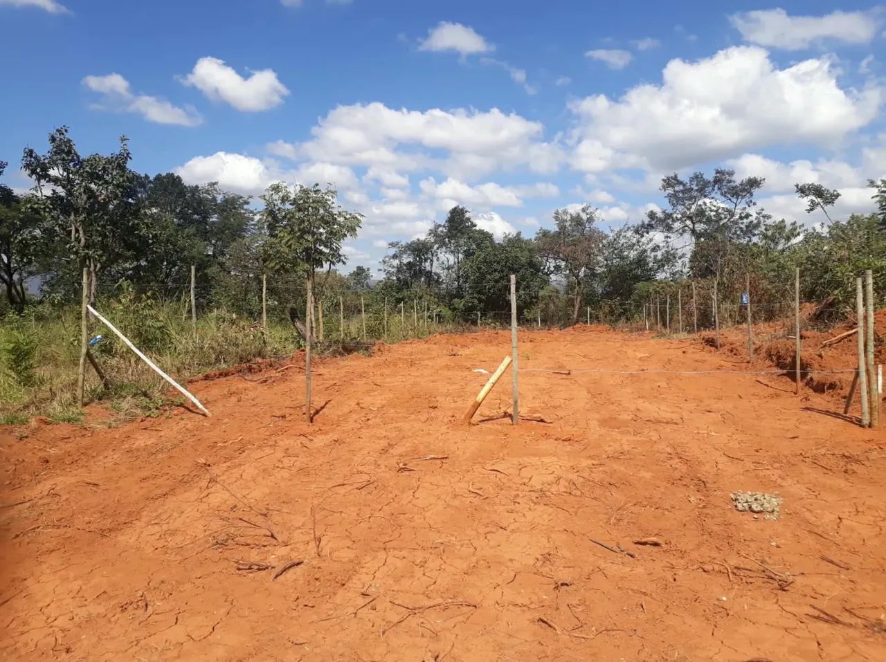 VENDE-SE TERRENO EM MATHEUS LEME  - Foto 4