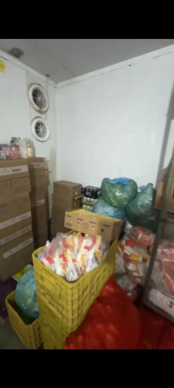 Câmara Frigorífica congelado e resfriado 7m x 3m com Prateleiras e acessórios - Foto 5