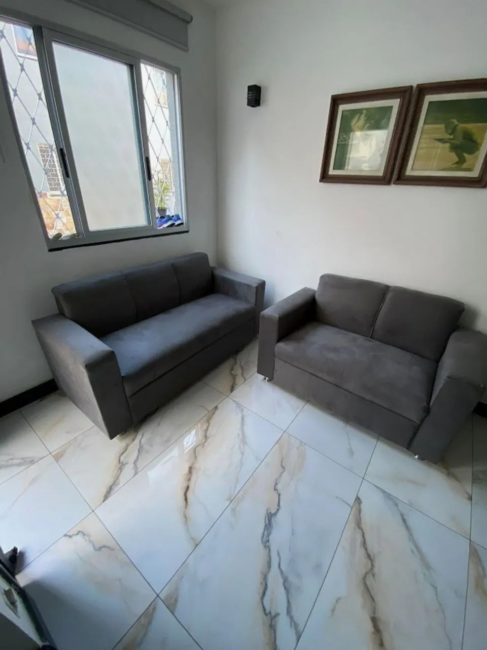 Sofá 2 e tres lugares Material suede D33 Robusto Confortável Promoção - Foto 2