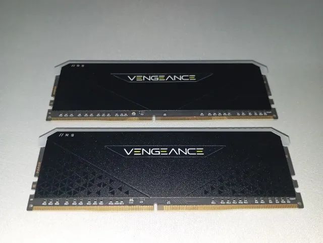 (USADA) 32GB Memória DDR4 Corsair Vengeance RGB RT 3600MHz 2X16GB - Foto 4