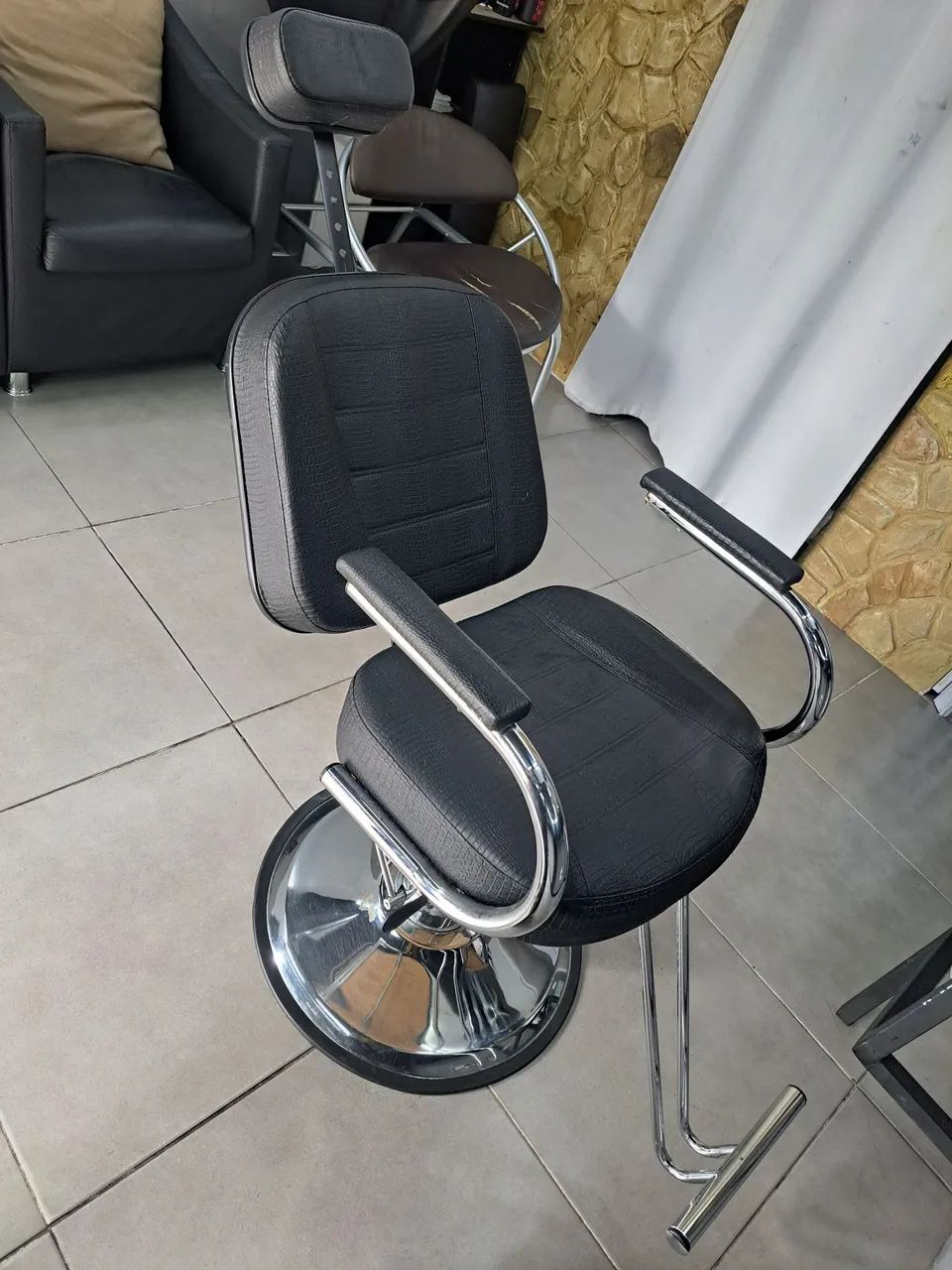 Cadeira de barbeiro reclinável - Foto 2