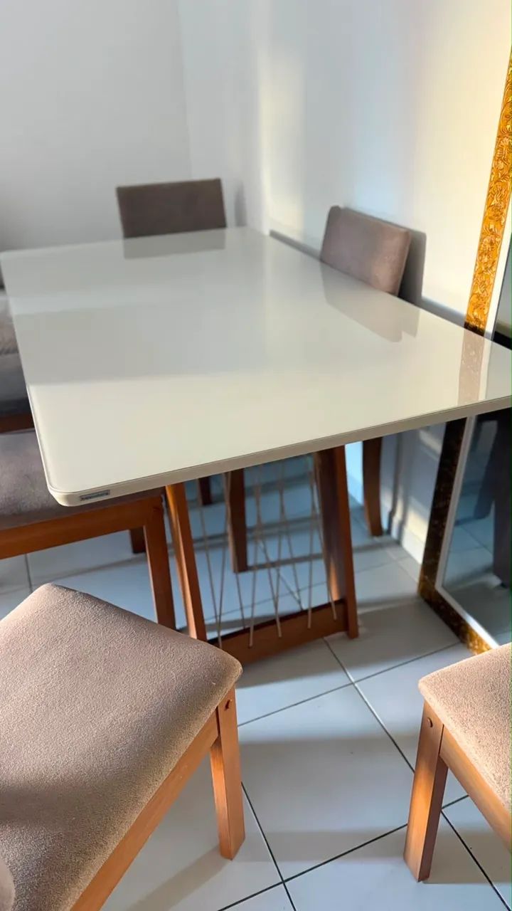 Mesa com cadeiras  - Foto 2