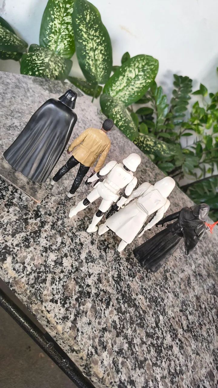 Bonecos Star Wars 15cm coleção com 5 bonecos - Foto 5
