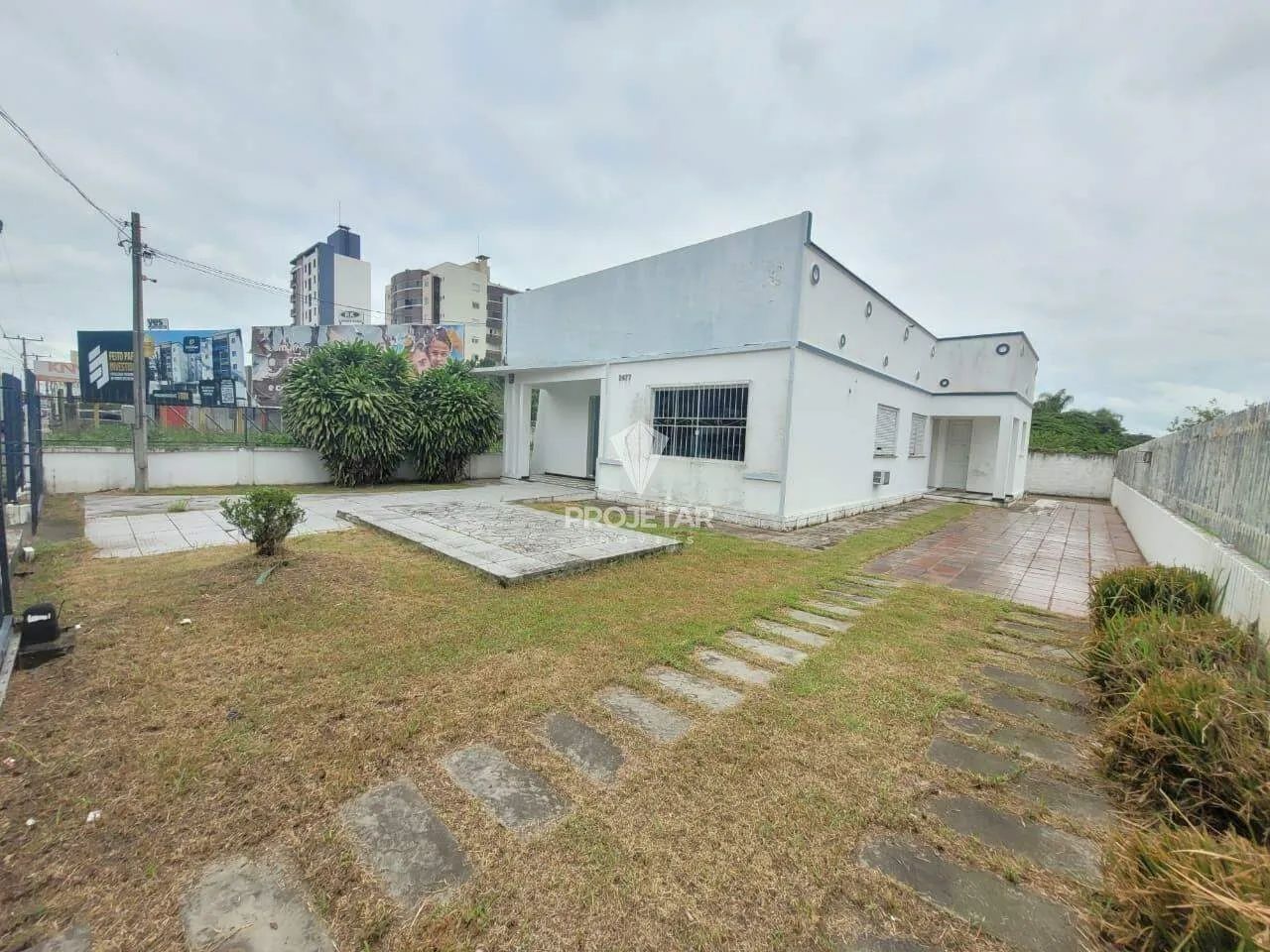Casa Comercial Disponível Para Locação No Centro De Araranguá! - Foto 3