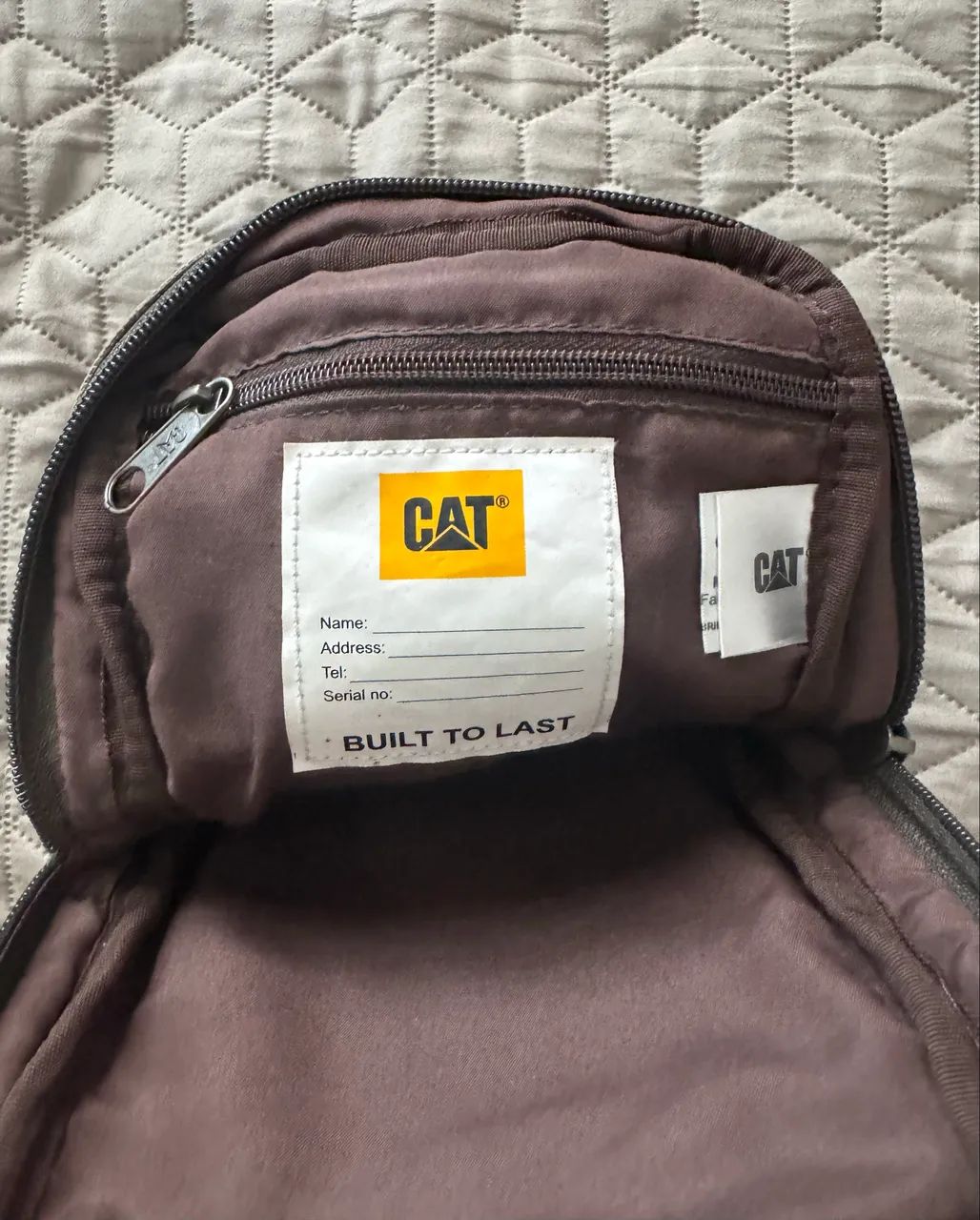 Bolsa de ombro da marca Caterpillar em lona. - Foto 5
