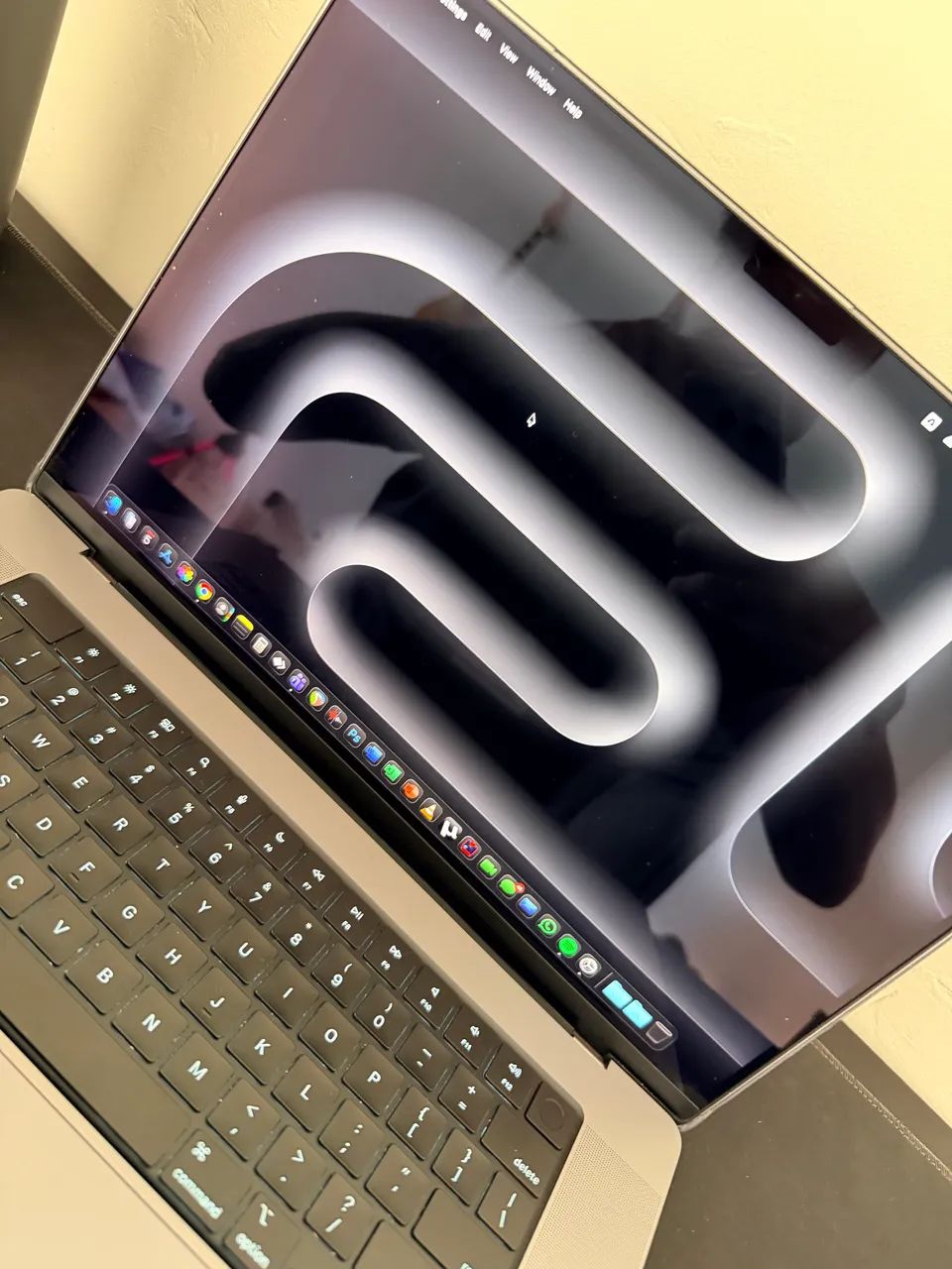 Macbook Pro M1 Pro 16 Polegadas - Foto 2