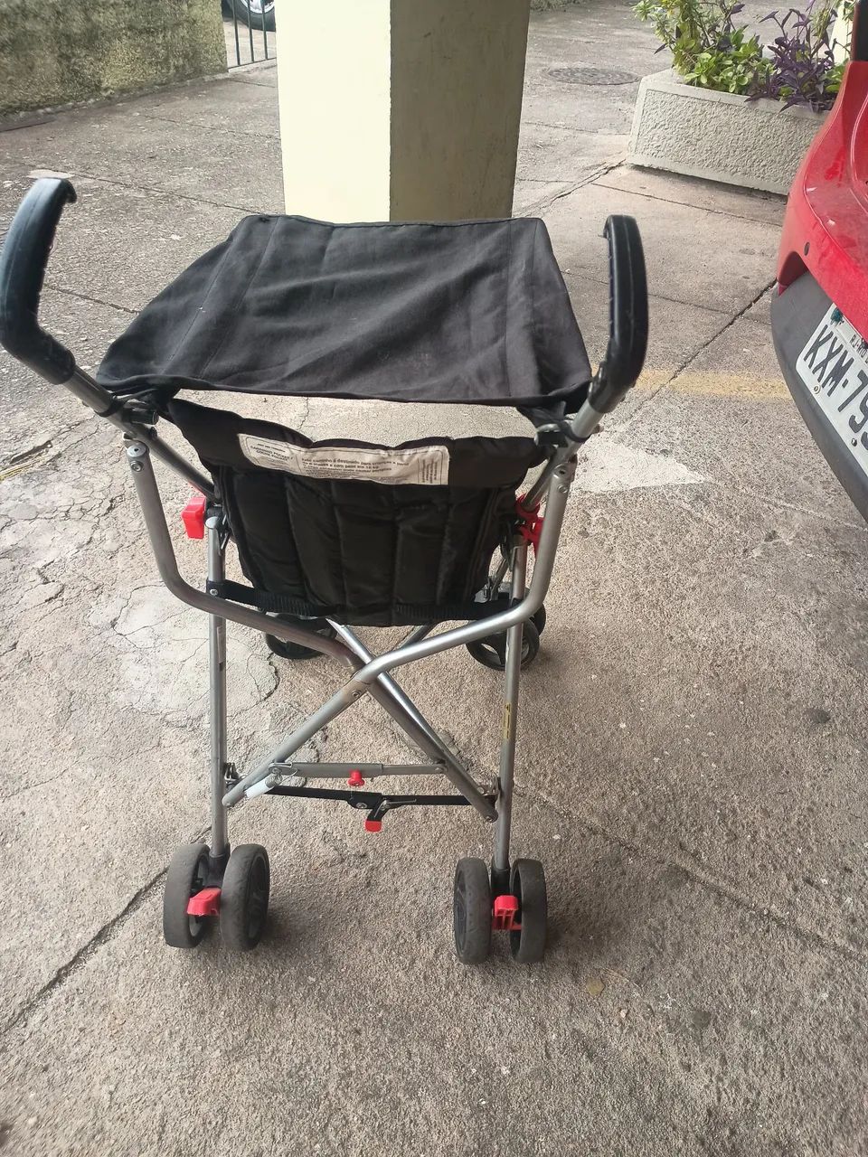 Carrinho de bebê guarda -chuva - Foto 2