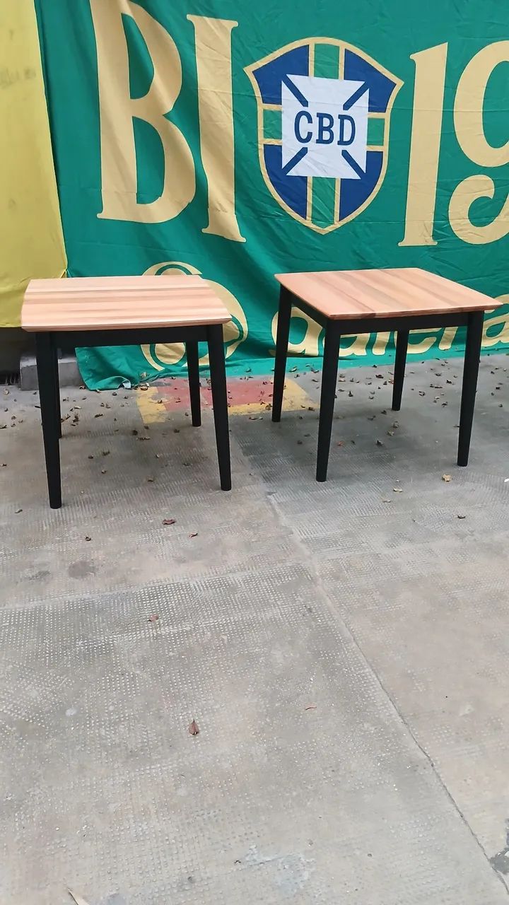 Conjunto Mesa de madeira com 4 cadeiras de madeira  - Foto 4